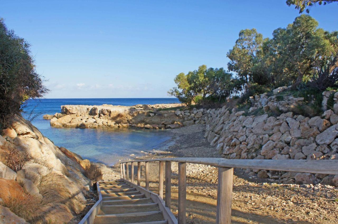 Diana - Coralli Beachfront Protarász